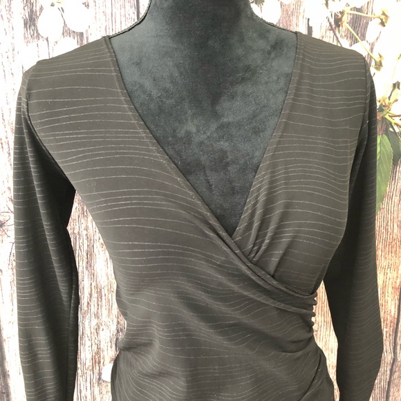 *SOLD!* (Forever 21) Black High Low Crop Top - Picture 3 of 5